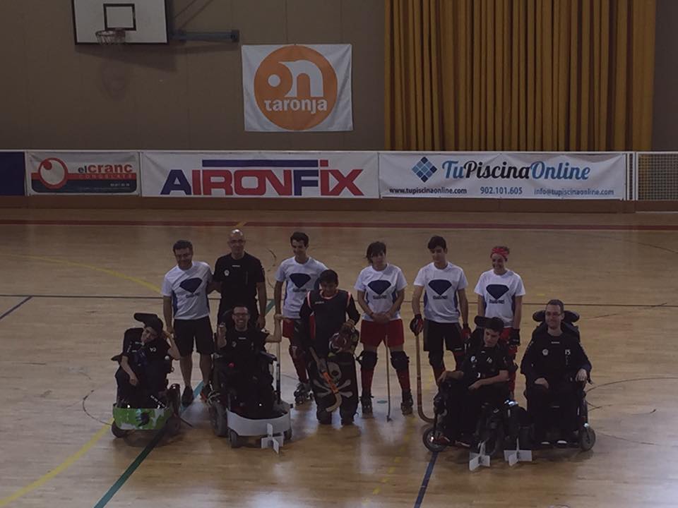 Exhibición de hockey SRE con hockey convencional en Manresa