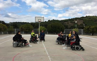 Entrenamiento en la pista exterior de la Guttmann